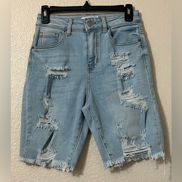 Wax Jean, M, Junior girls distressed jean bermuda shorts - Picture 1 of 3